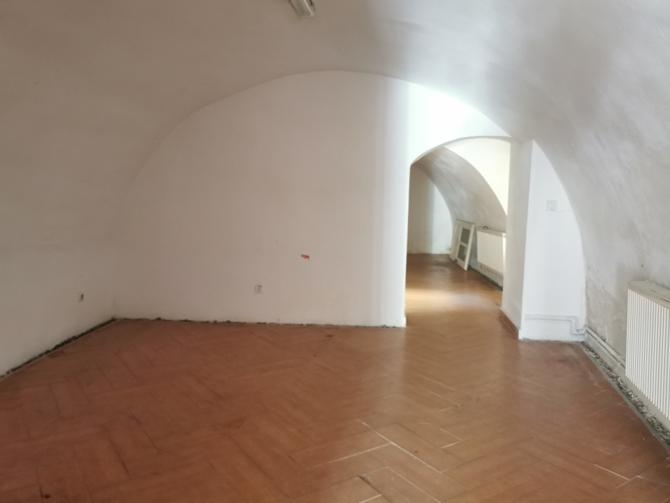 Spațiu comercial, 181mp, Centru Istoric Sibiu, 2 intrări stradale, comision 0%