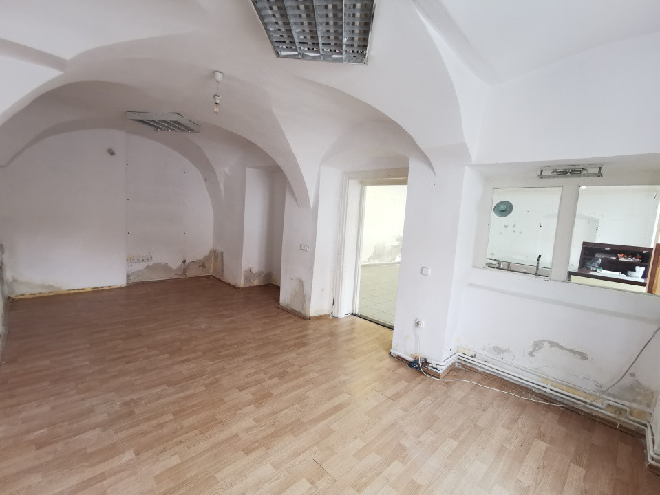 Spațiu comercial, 181mp, Centru Istoric Sibiu, 2 intrări stradale