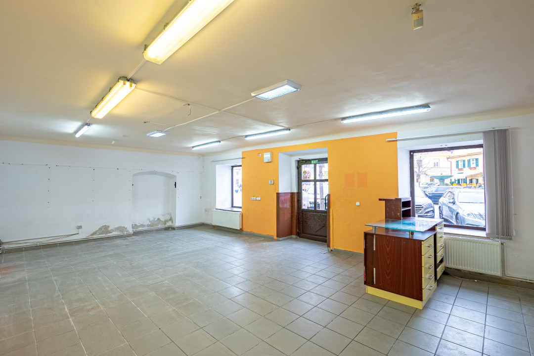 Spațiu comercial, 181mp, Centru Istoric Sibiu, 2 intrări stradale