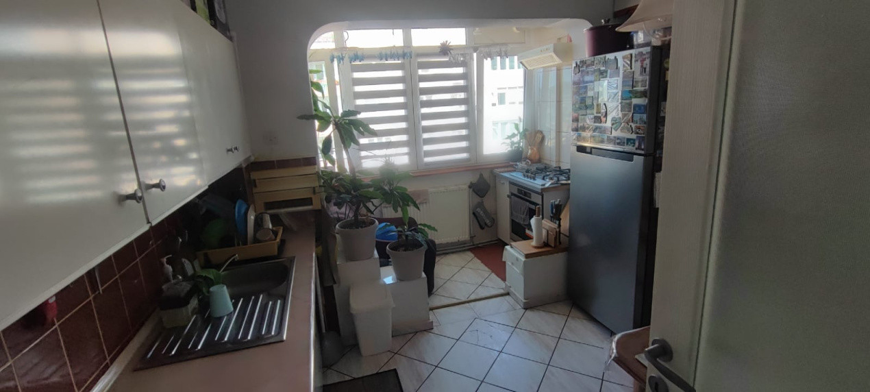 Apartament 3 camere - Vasile Aaron