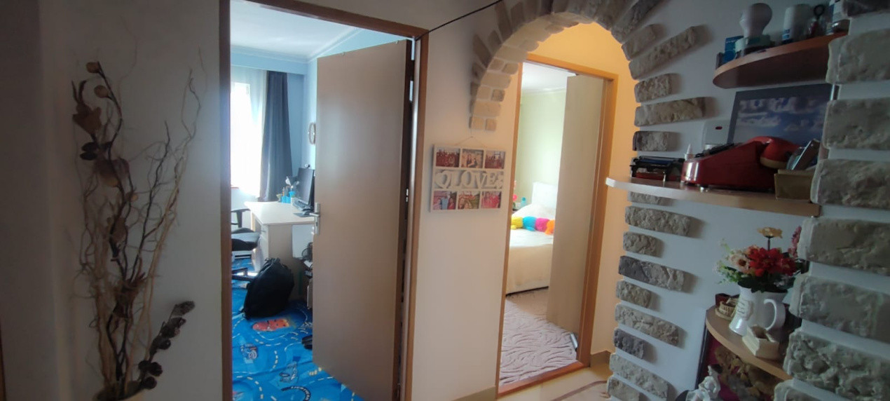 Apartament 3 camere - Vasile Aaron