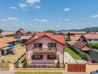 Casă superbă,versatilă în Râșnov!Potențial rezidențial sau turistic,Comision 0% 