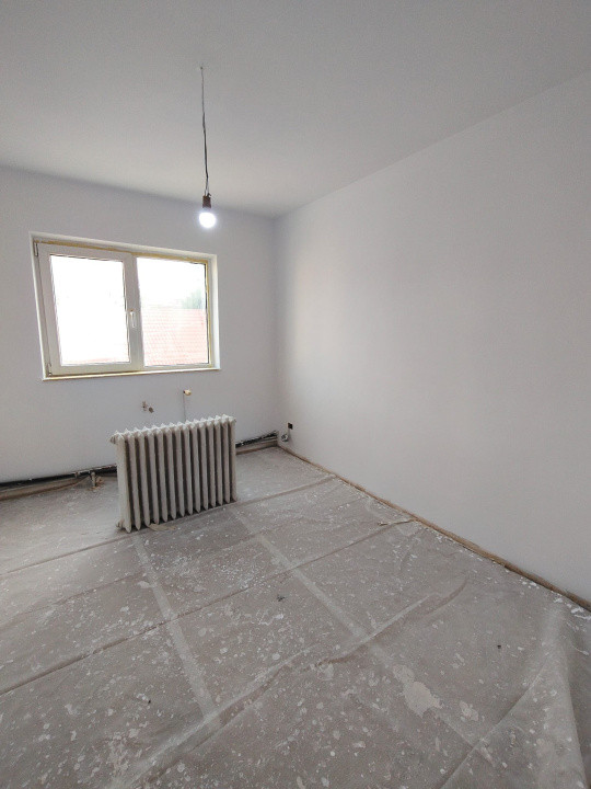 De vânzare – Apartament 3 camere în Făgăraș