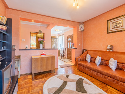 Vilă spațioasă de vânzare Râșnov, turism / reședință, teren 786 mp | Comision 0%