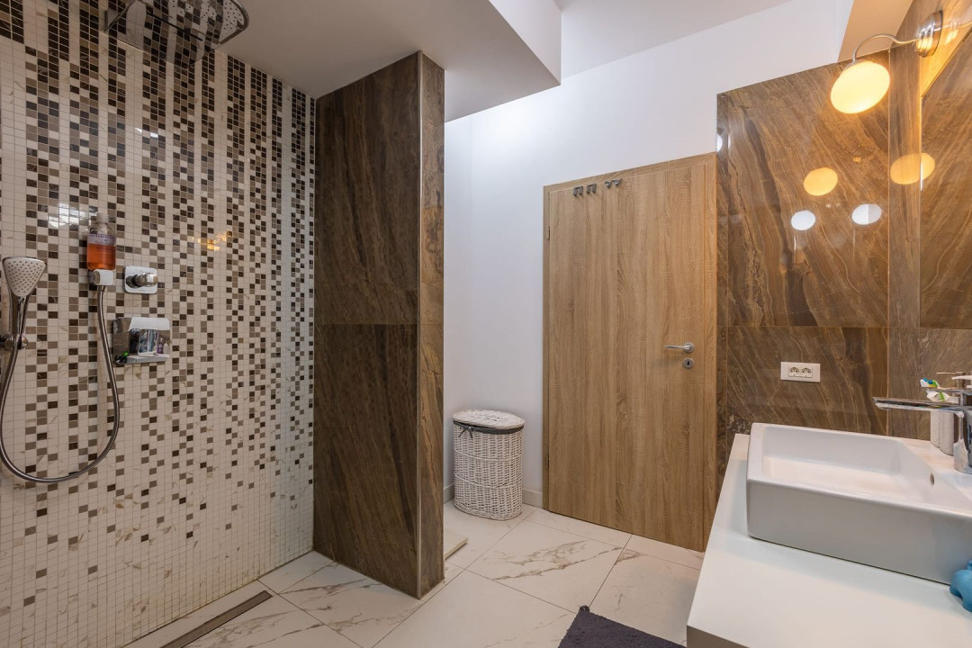Casa moderna in inima Brasovului, COMISION 0%