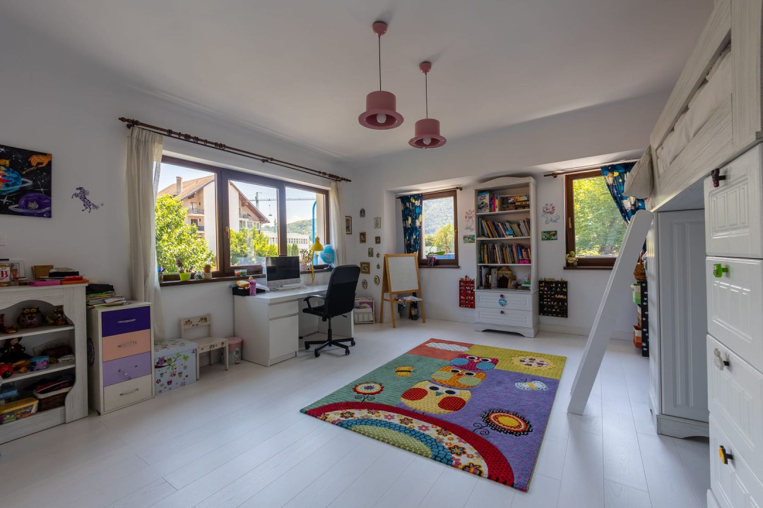 Casa moderna in inima Brasovului, COMISION 0%
