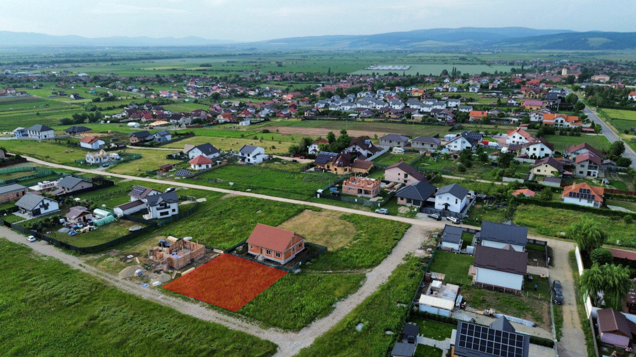 Teren intravilan Bod intrare dinspre Sanpetru