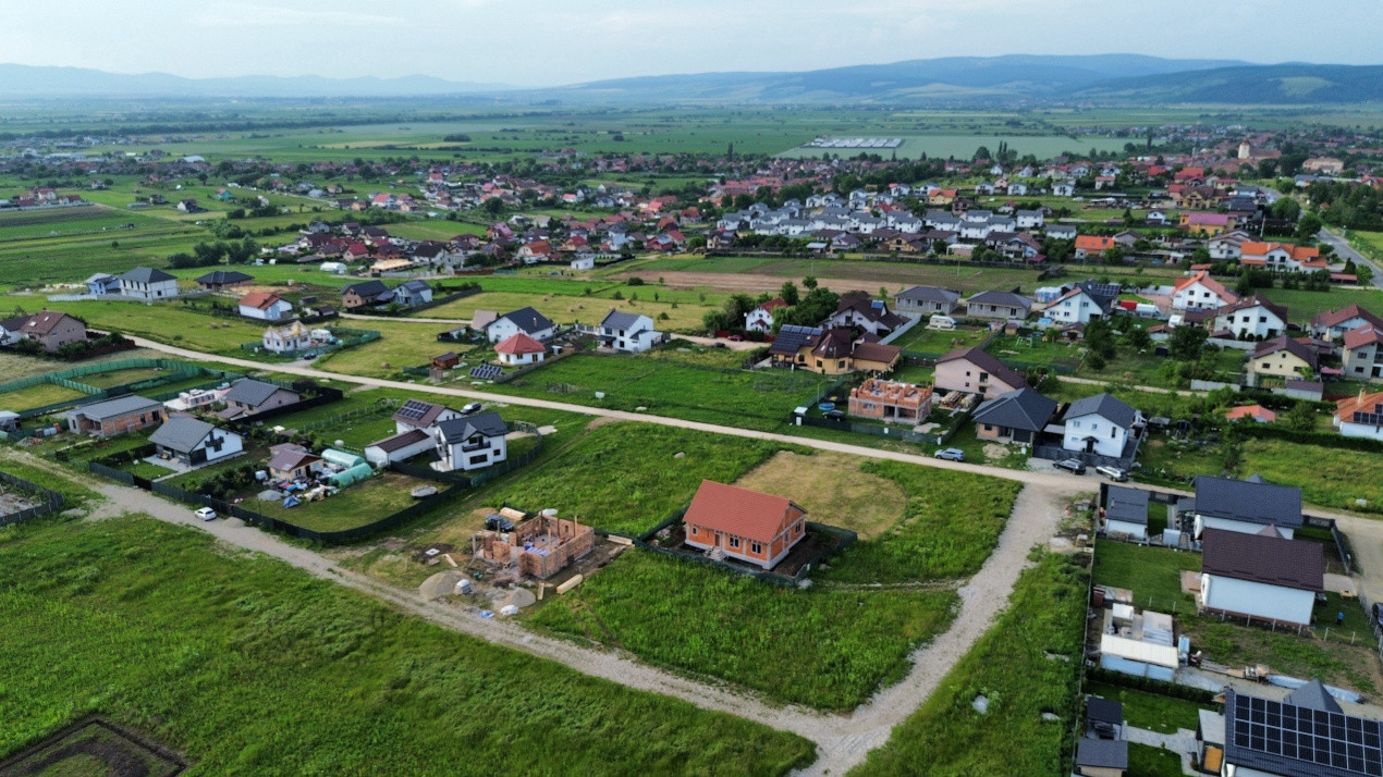Teren intravilan Bod intrare dinspre Sanpetru