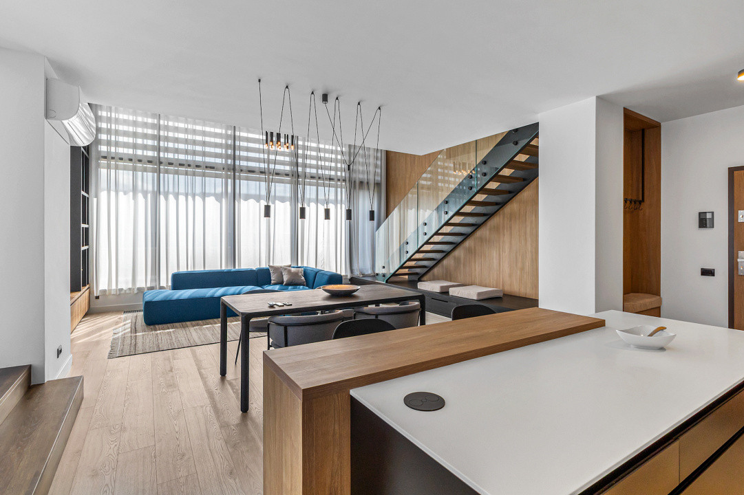 Penthouse cu 4 camere - Urban Plaza 