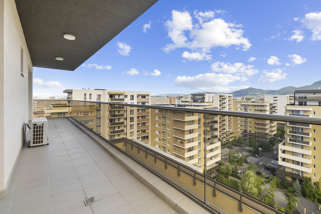 Penthouse cu 4 camere - Urban Plaza 