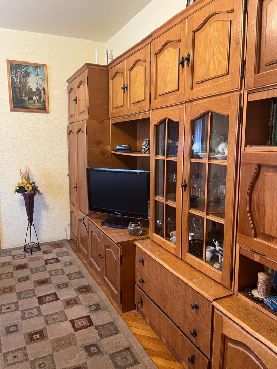 Apartament 2 camere | etaj 4 | zona Cedonia 