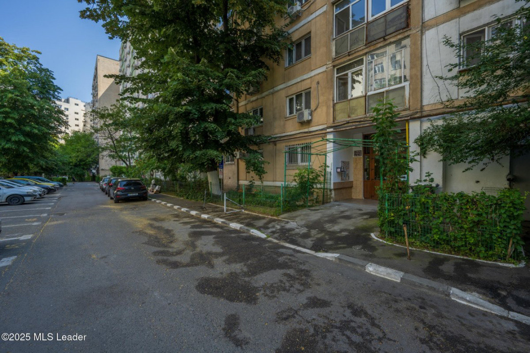 Garsoniera complet renovabila la metrou Dristor