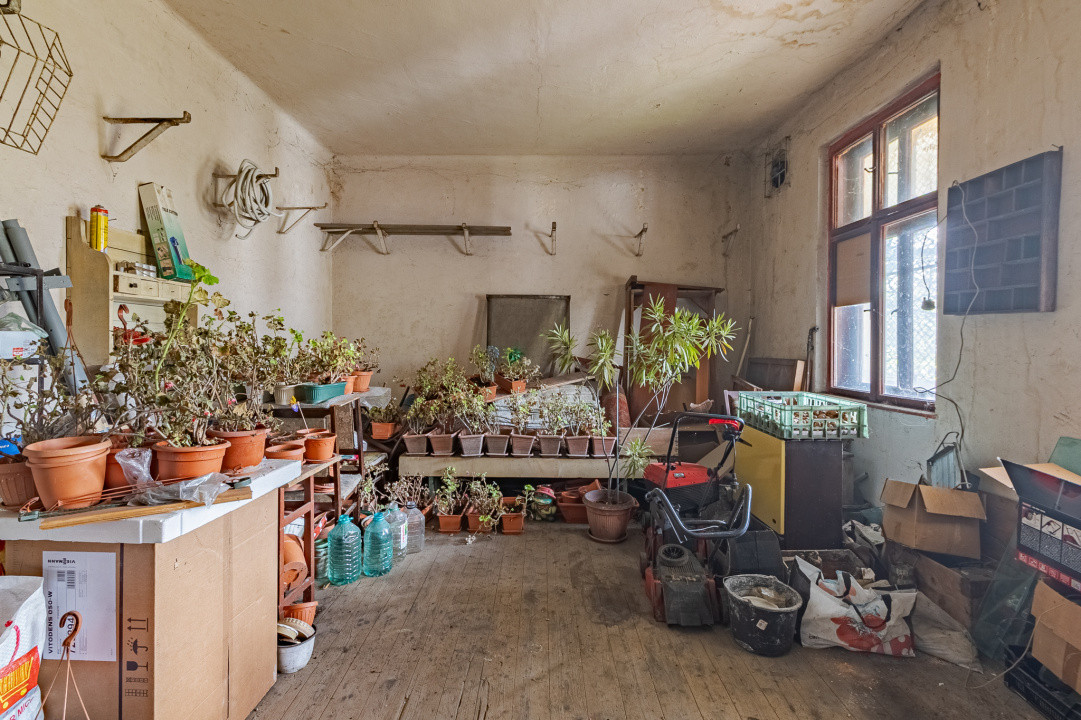 Casa de vanzare in Brasov, spatioasa, pentru renovat, COMISION 0%