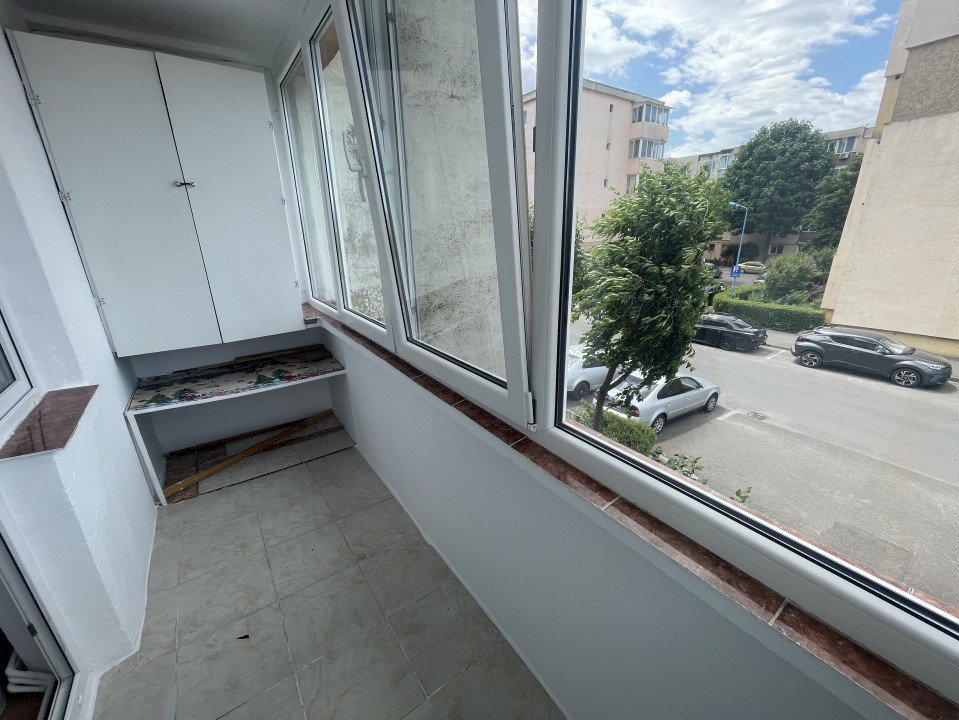Inchiriere apartament 2 camere -zona Tractorul , Coresi
