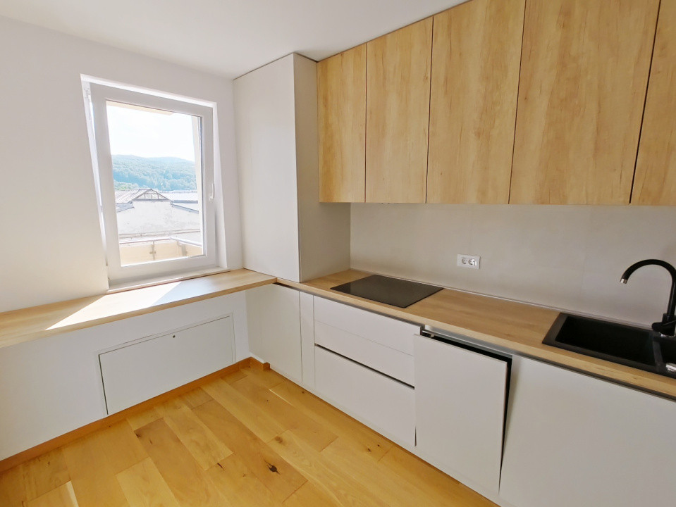 Prima Închiriere! Apartament Premium cu 3 Camere în Urban Plaza