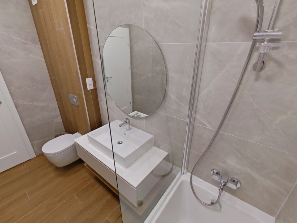 Prima Închiriere! Apartament Premium cu 3 Camere în Urban Plaza