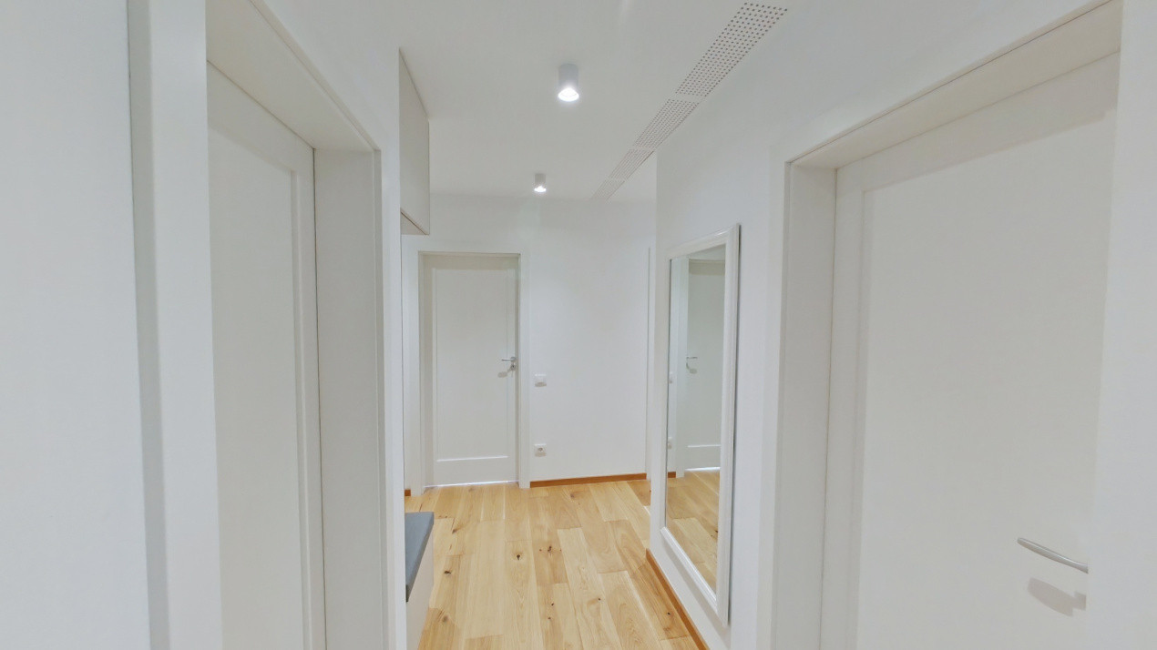 Prima Închiriere! Apartament Premium cu 3 Camere în Urban Plaza