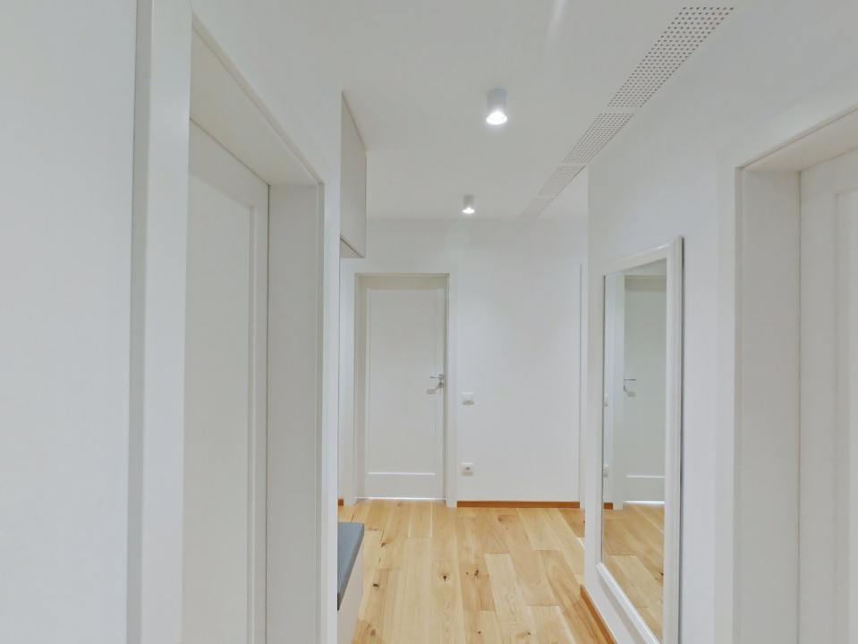 Prima Închiriere! Apartament Premium cu 3 Camere în Urban Plaza