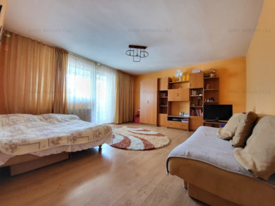 Apartament de închiriat, etaj intermediar, cu 2 camere decomandate si parcare!