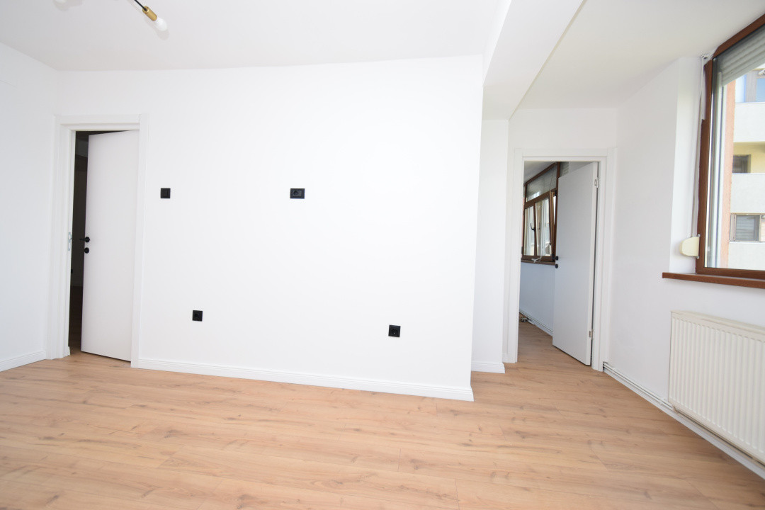 Apartament 3 camere, bloc nou, recent renovat- zona Promenada Mall