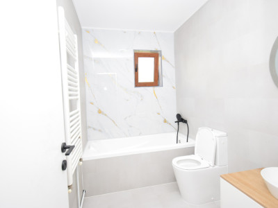Apartament 3 camere, bloc nou, recent renovat- zona Promenada Mall