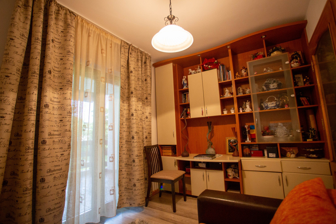Casă cu 10 camere de vânzare, potențial rezidențial/turistic, COMISION 0%