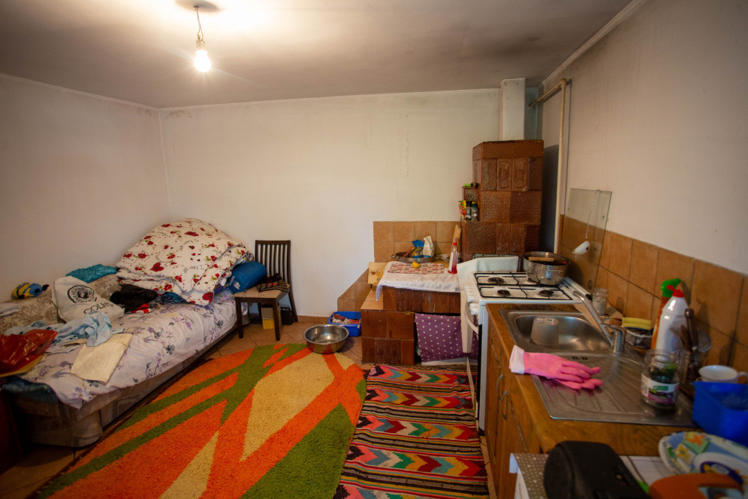 Casă cu 10 camere de vânzare, potențial rezidențial/turistic, COMISION 0%