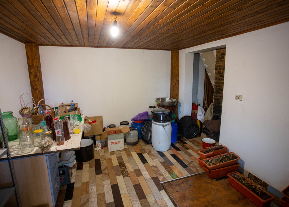 Casă cu 10 camere de vânzare, potențial rezidențial/turistic, COMISION 0%
