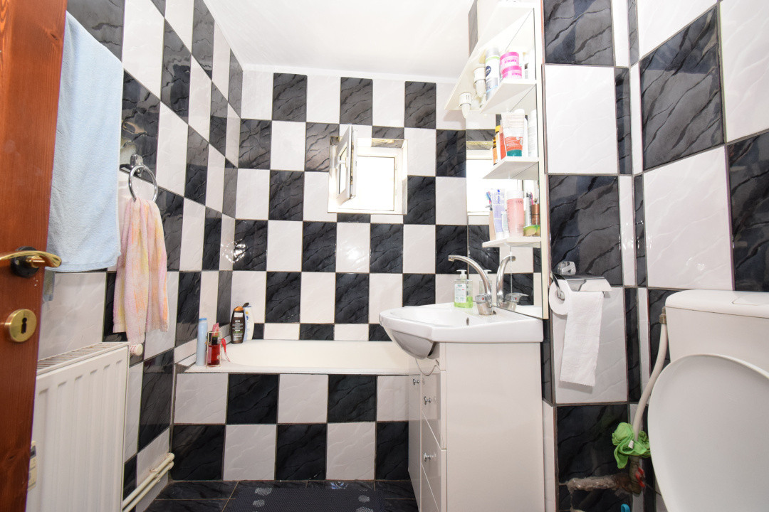 Apartament decomandat, Brazda , K - uri parter !