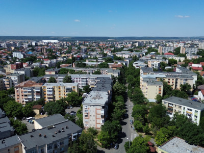 Apartament decomandat, Brazda , K - uri parter !