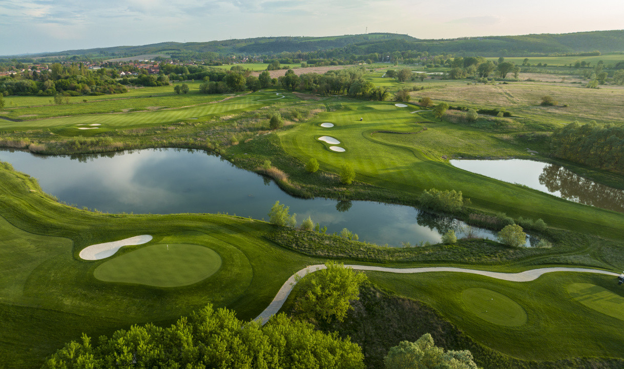 ZALA SPRINGS GOLF RESORT – Un univers dedicat rafinamentului și investiției