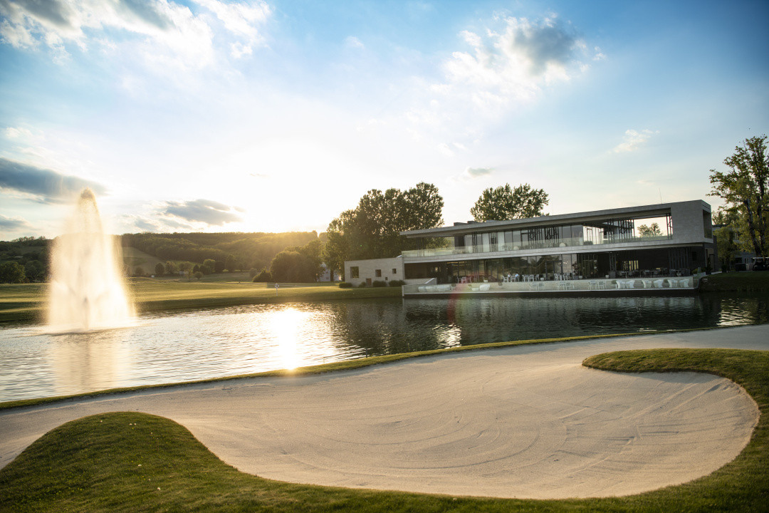 ZALA SPRINGS GOLF RESORT – Un univers dedicat rafinamentului și investiției