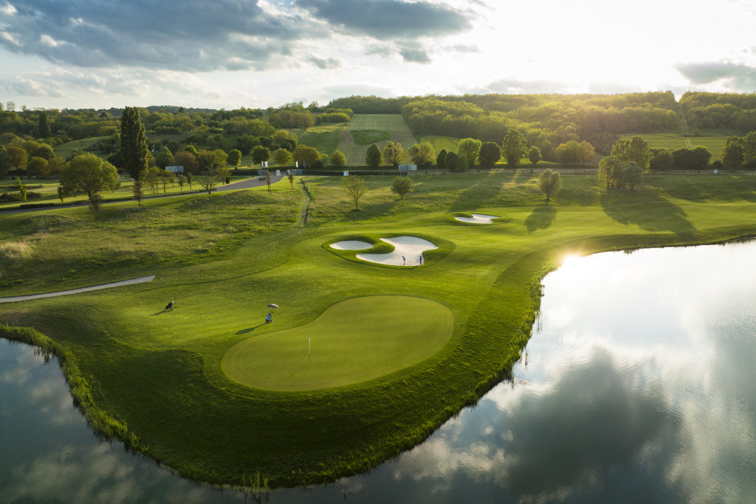 ZALA SPRINGS GOLF RESORT – Un univers dedicat rafinamentului și investiției