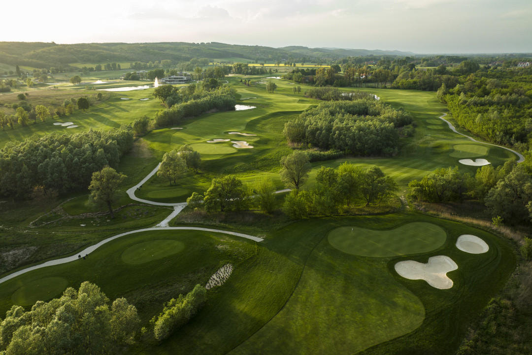 ZALA SPRINGS GOLF RESORT – Un univers dedicat rafinamentului și investiției