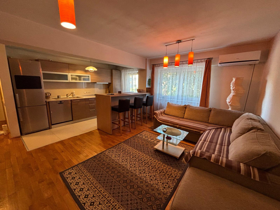 De închiriat – Apartament 3 camere, modern, etaj 1 | Bulevardul Vasile Milea