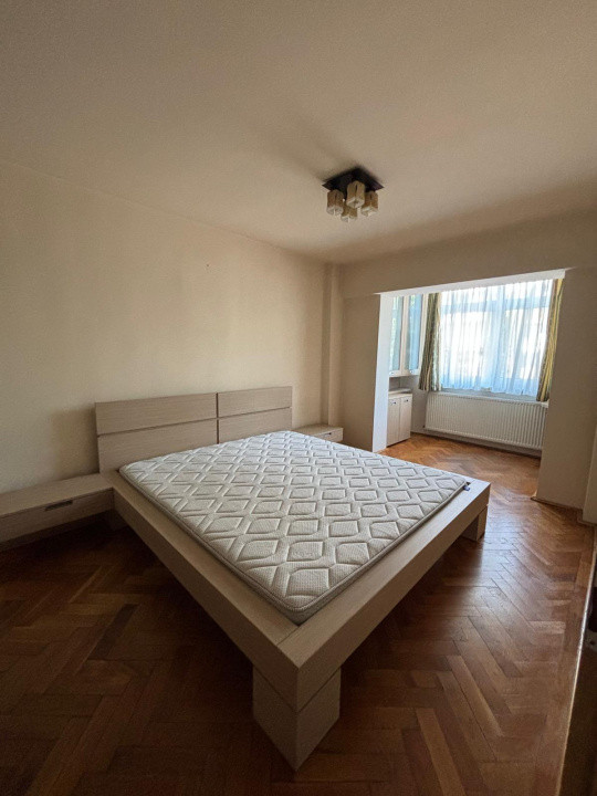 De închiriat – Apartament 3 camere, modern, etaj 1 | Bulevardul Vasile Milea