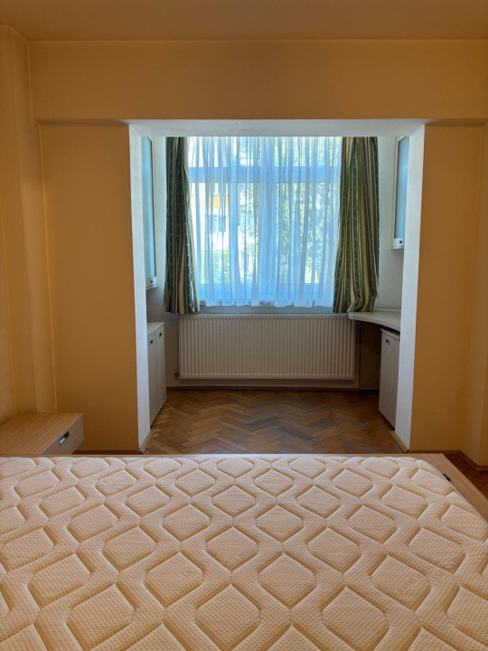De închiriat – Apartament 3 camere, modern, etaj 1 | Bulevardul Vasile Milea