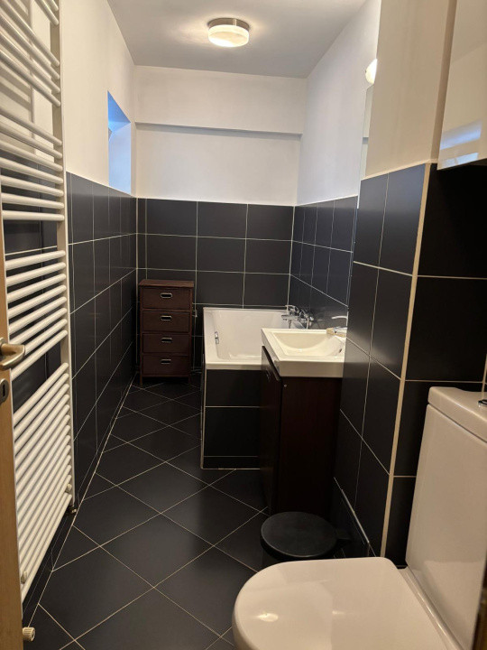 De închiriat – Apartament 3 camere, modern, etaj 1 | Bulevardul Vasile Milea