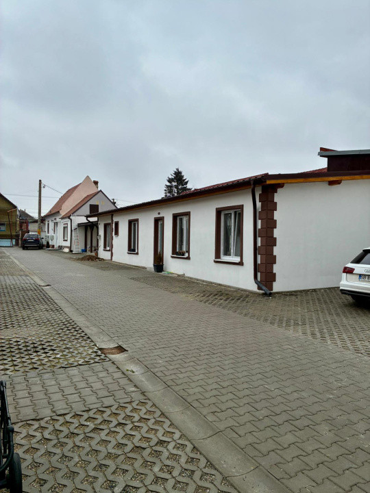 Apartament la casa zona Turnisor!