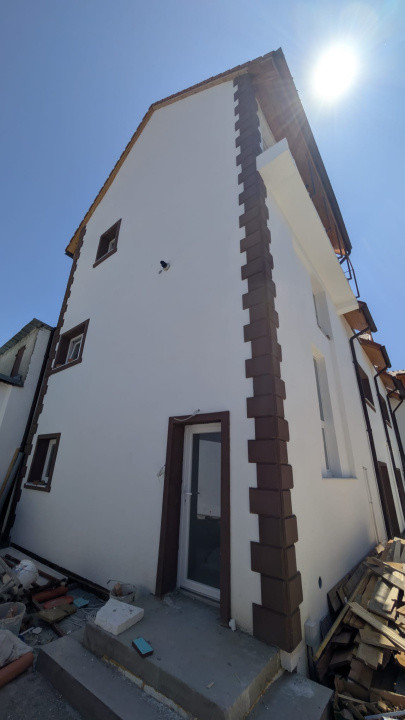 Apartament la casa zona Turnisor!