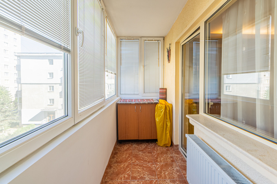 Apartament 2 camere, 2 bai, suprafata mare, zona centrala