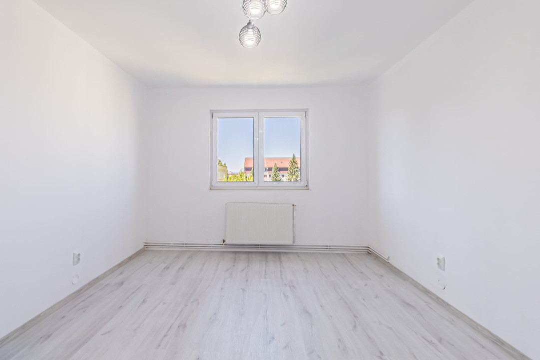 Apartament 2 camere, semidecomandat, renovat 2025-Cartier Florilor-Brasov