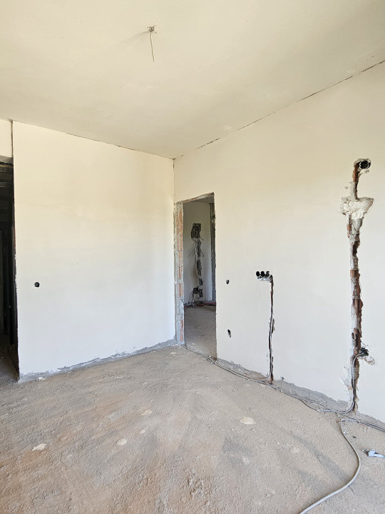 Apartament de 3 camere pe două niveluri, predare la cheie – Cartier Turnișor
