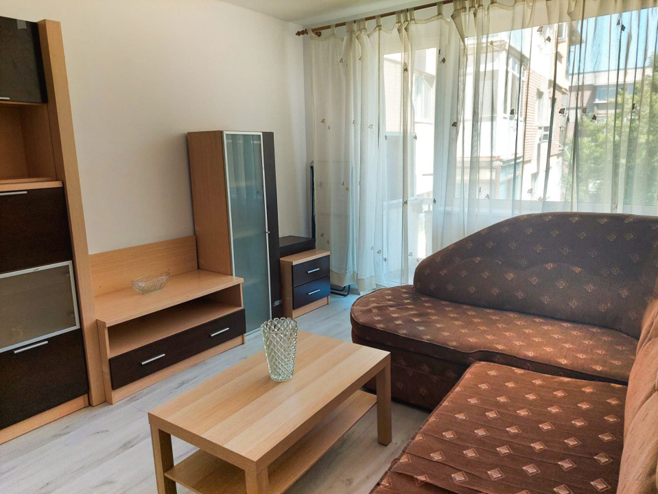 Brazda, apartament 2 camere, semidecomandat, et. 3