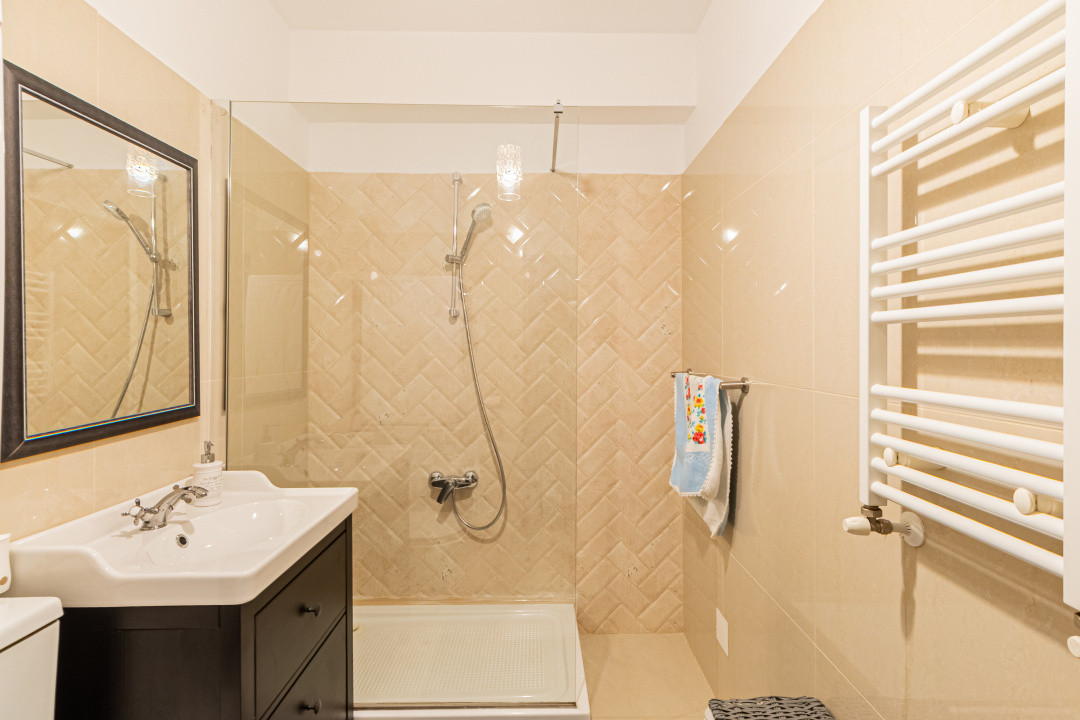 Apartament cu 3 camere - Priveliste panoramica - Drumul Poienii