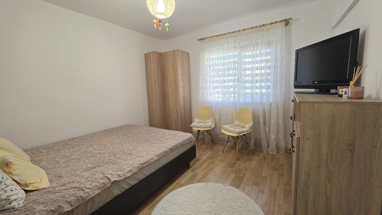 Apartament 2 camere, decomandat, centrala termina,  renovat si mobilat