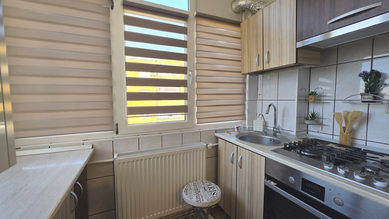 Apartament 2 camere, decomandat, centrala termina,  renovat si mobilat