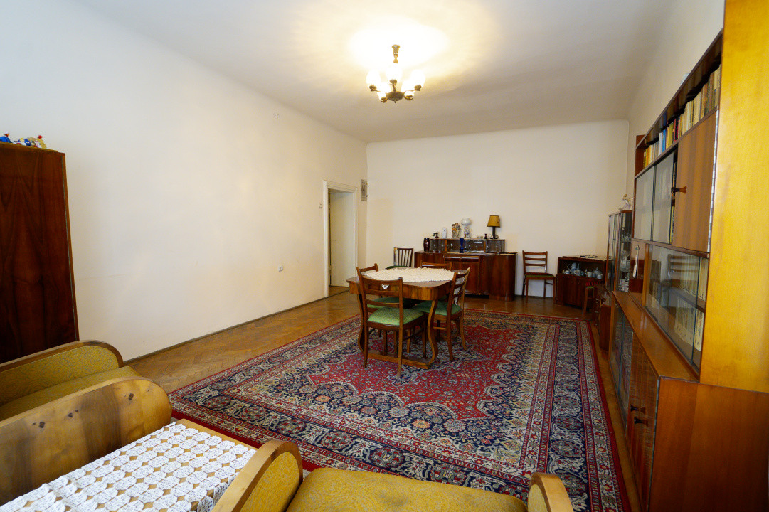 Apartament 3 camere - Eleganță și spațiu în Centrul Istoric al Sibiului – 122 mp