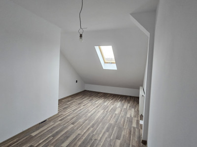 Garsonieră cu scară interioară în Broscărie – lângă Opera Residence