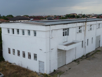 Hala productie, semicentral, gaz, curent, canalizare, panouri fotovoltaice